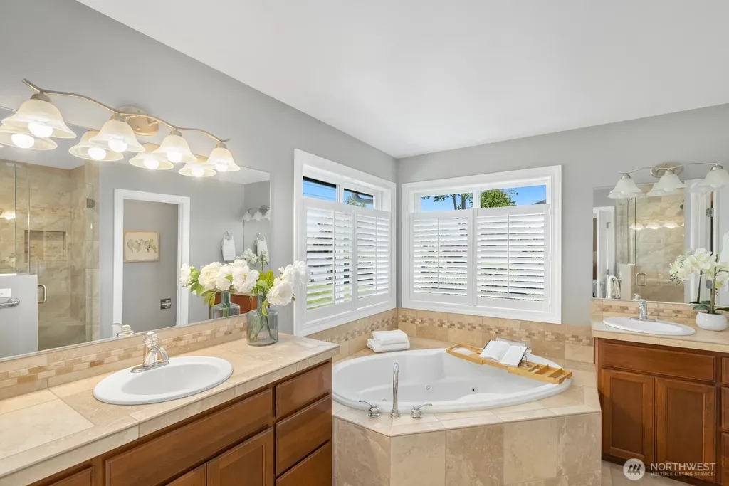 21715 31st St. E. Lake Tapps WA 98391