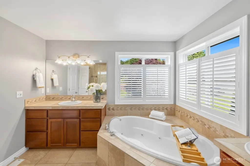 21715 31st St. E. Lake Tapps WA 98391