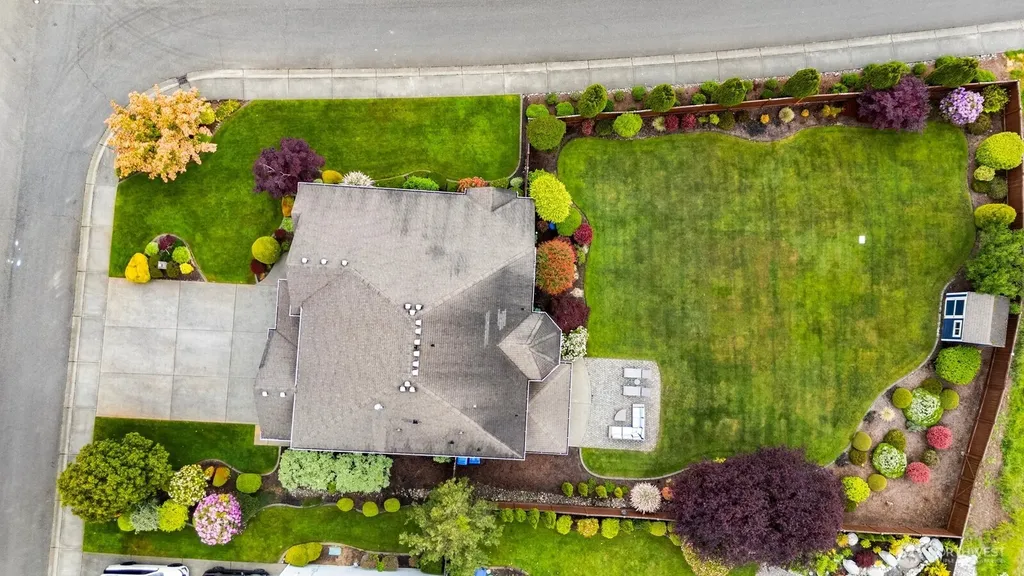 21715 31st St. E. Lake Tapps WA 98391
