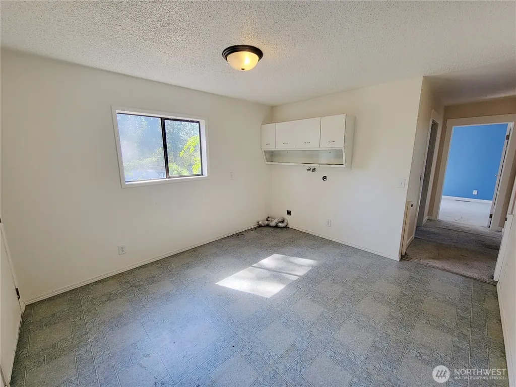 111 NE Briggadun Drive Belfair WA 98528