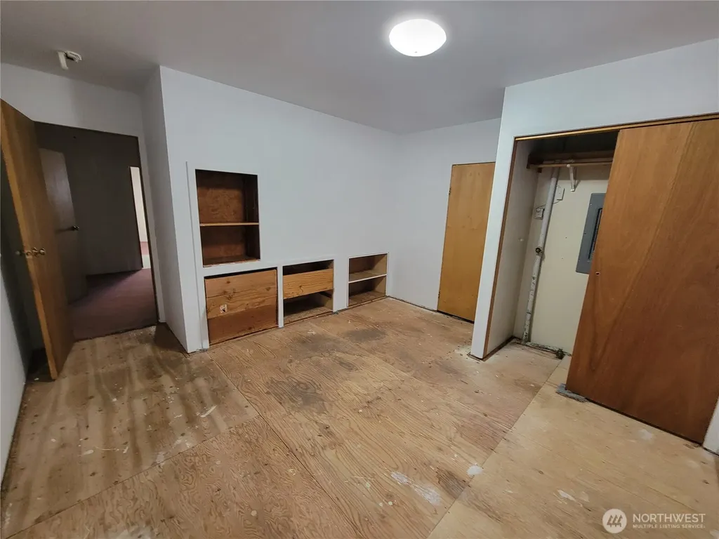 111 NE Briggadun Drive Belfair WA 98528