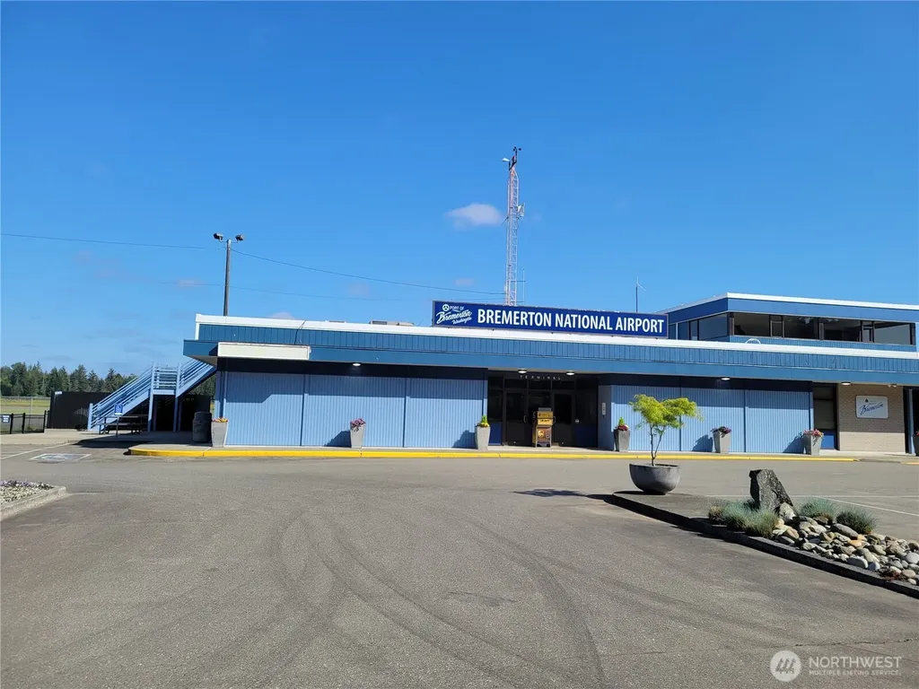 111 NE Briggadun Drive Belfair WA 98528