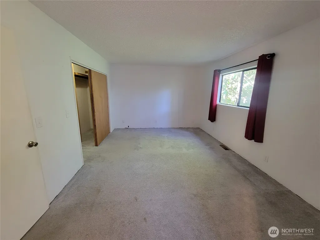 111 NE Briggadun Drive Belfair WA 98528