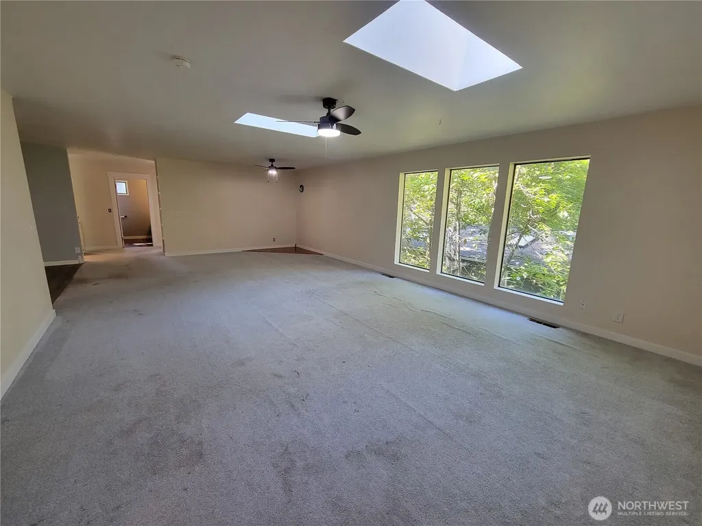 111 NE Briggadun Drive Belfair WA 98528