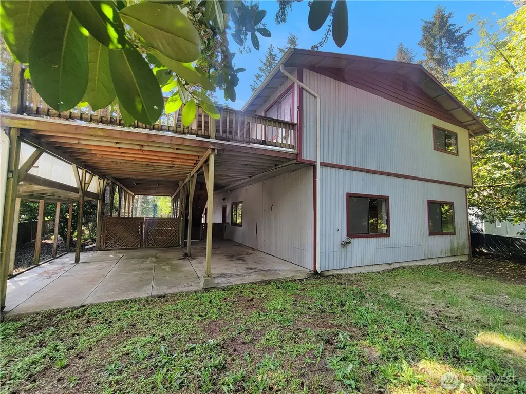 111 NE Briggadun Drive Belfair WA 98528