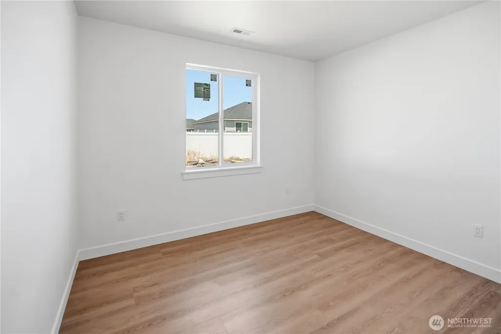 909 NE 6th Avenue Ephrata WA 98823