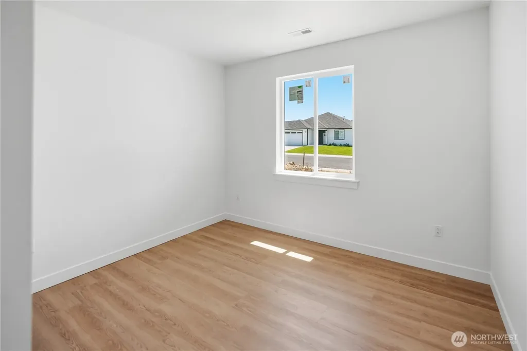 909 NE 6th Avenue Ephrata WA 98823