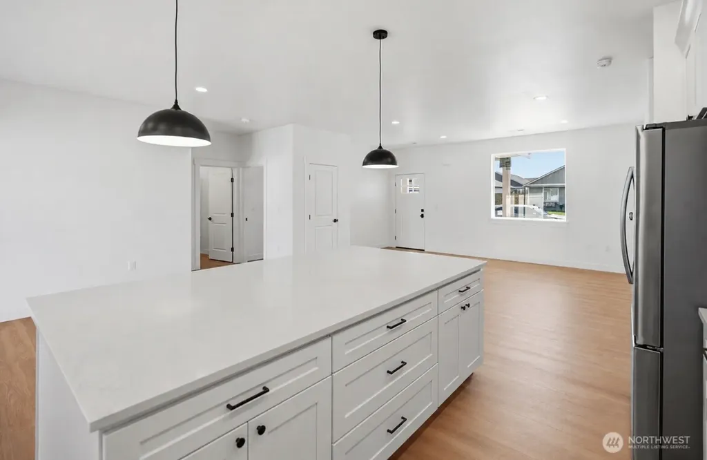 909 NE 6th Avenue Ephrata WA 98823