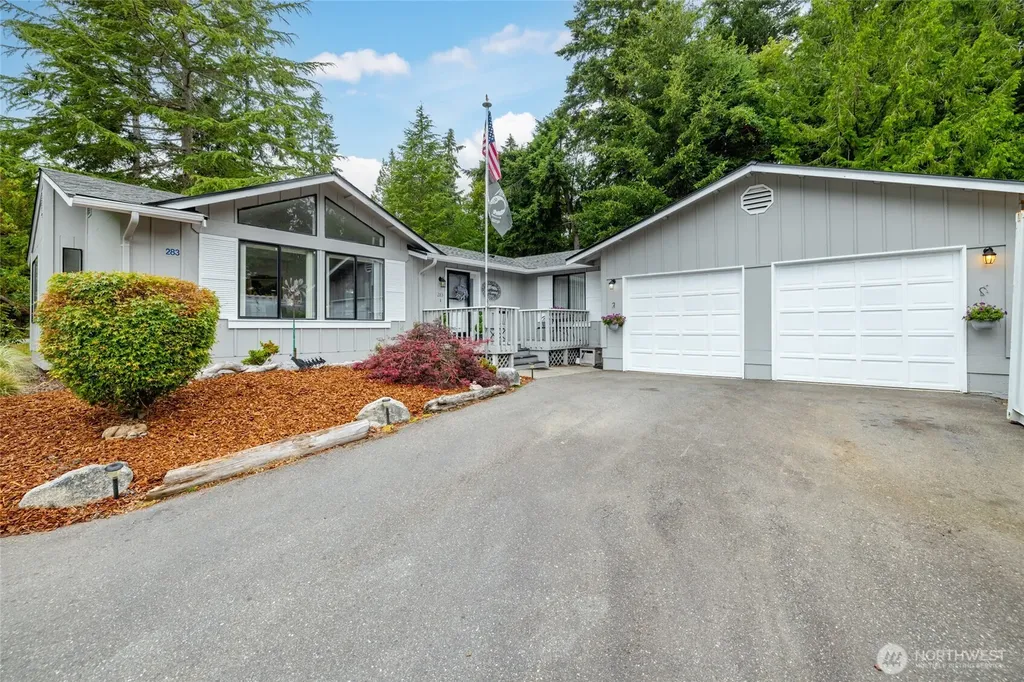 283 Quilcene Place La Conner WA 98257