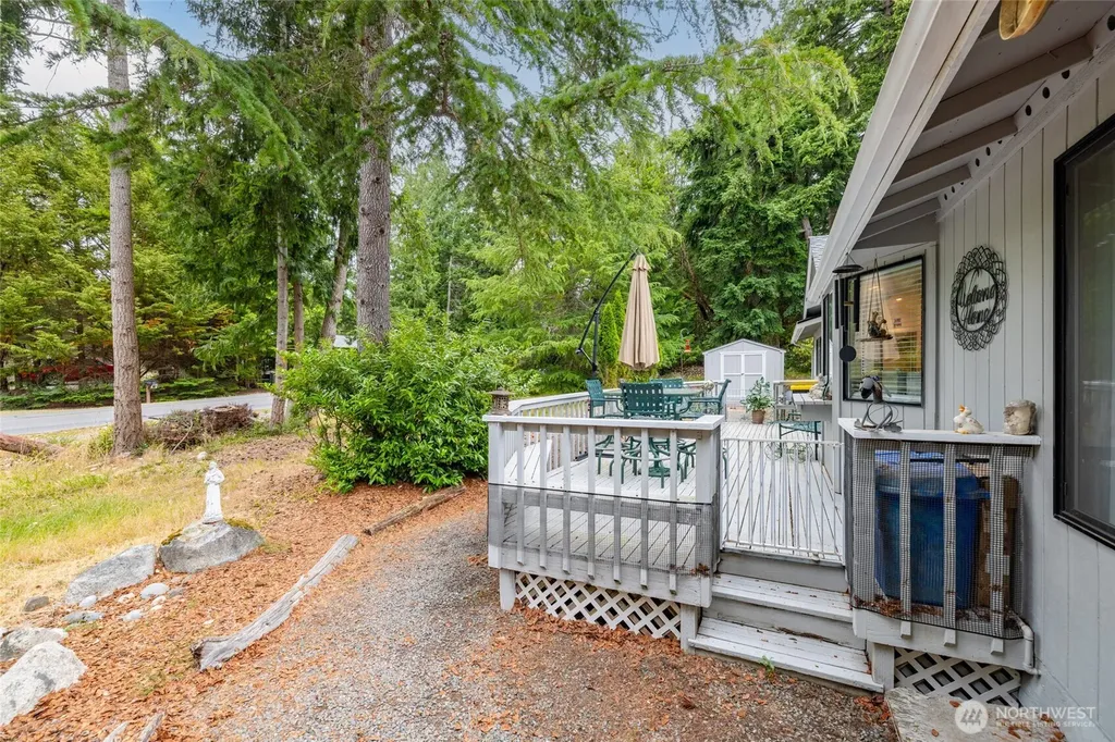 283 Quilcene Place La Conner WA 98257