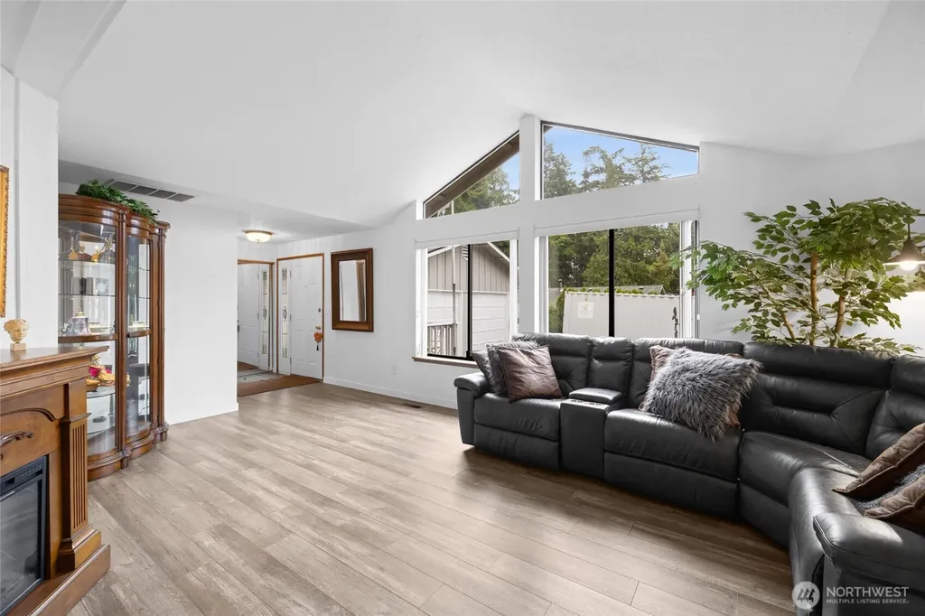 283 Quilcene Place La Conner WA 98257