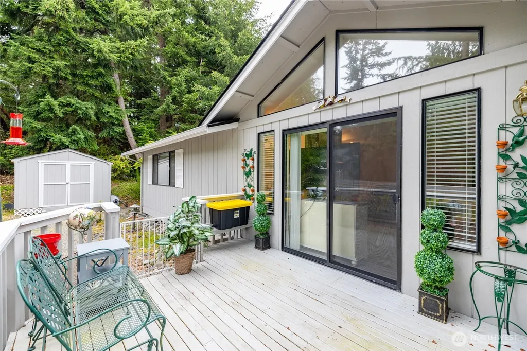 283 Quilcene Place La Conner WA 98257