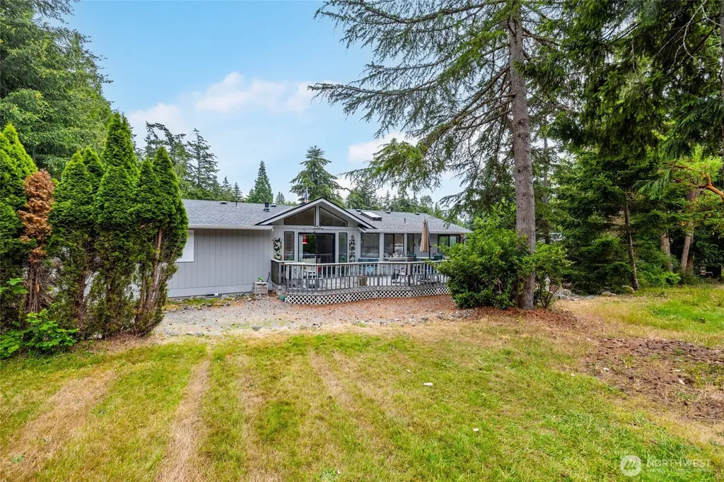283 Quilcene Place La Conner WA 98257