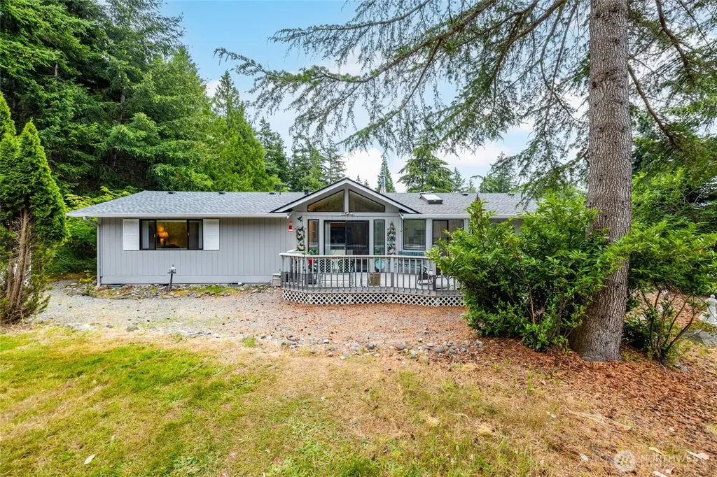 283 Quilcene Place La Conner WA 98257