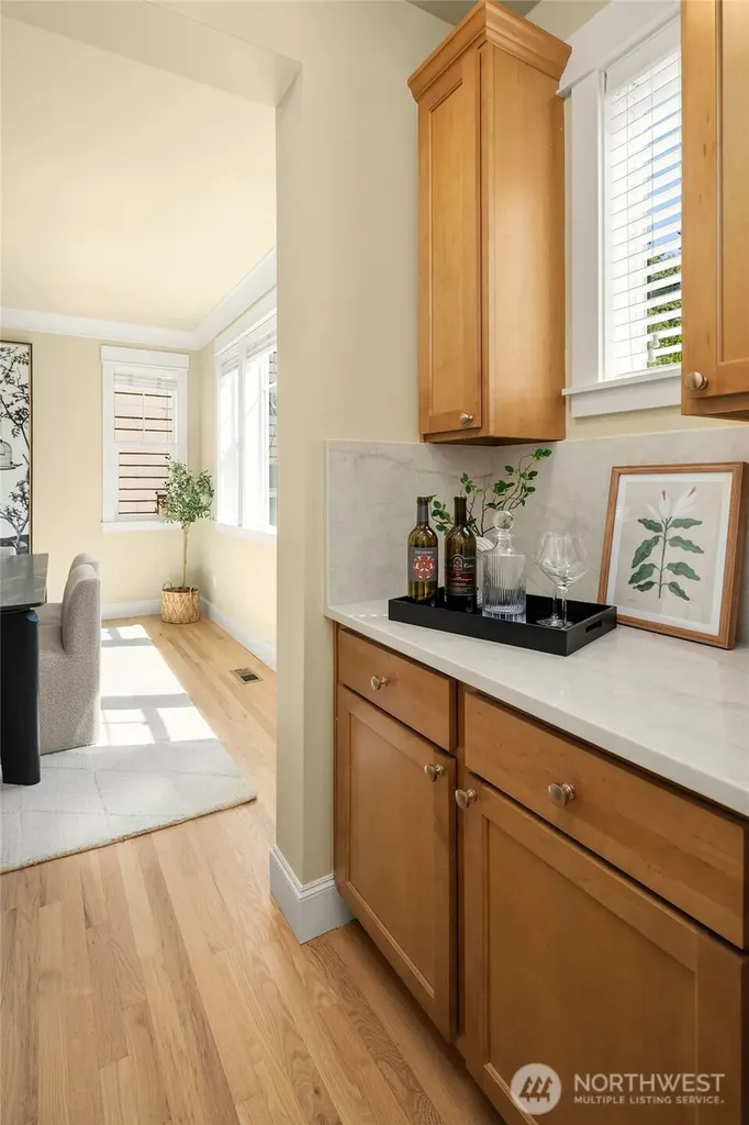 16517 SE 66th Street Bellevue WA 98006