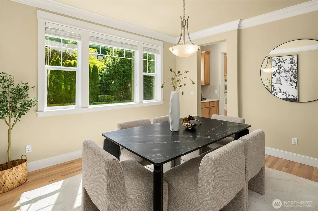 16517 SE 66th Street Bellevue WA 98006