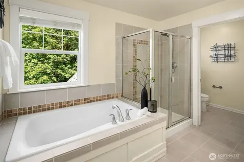 16517 SE 66th Street Bellevue WA 98006