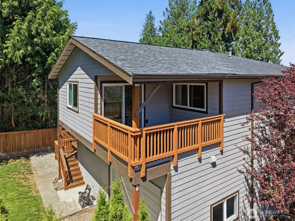 18823 SE 42nd Street Issaquah WA 98027