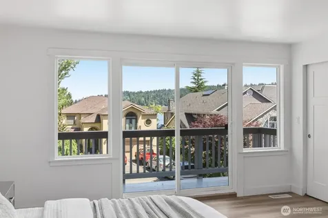 18823 SE 42nd Street Issaquah WA 98027