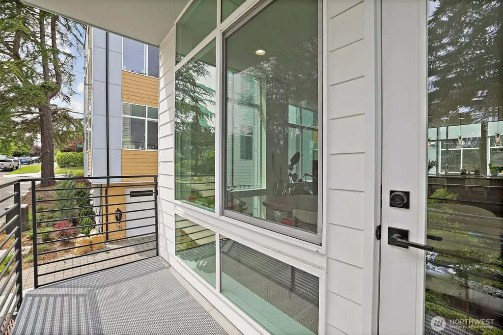 902 86th Street Seattle WA 98103