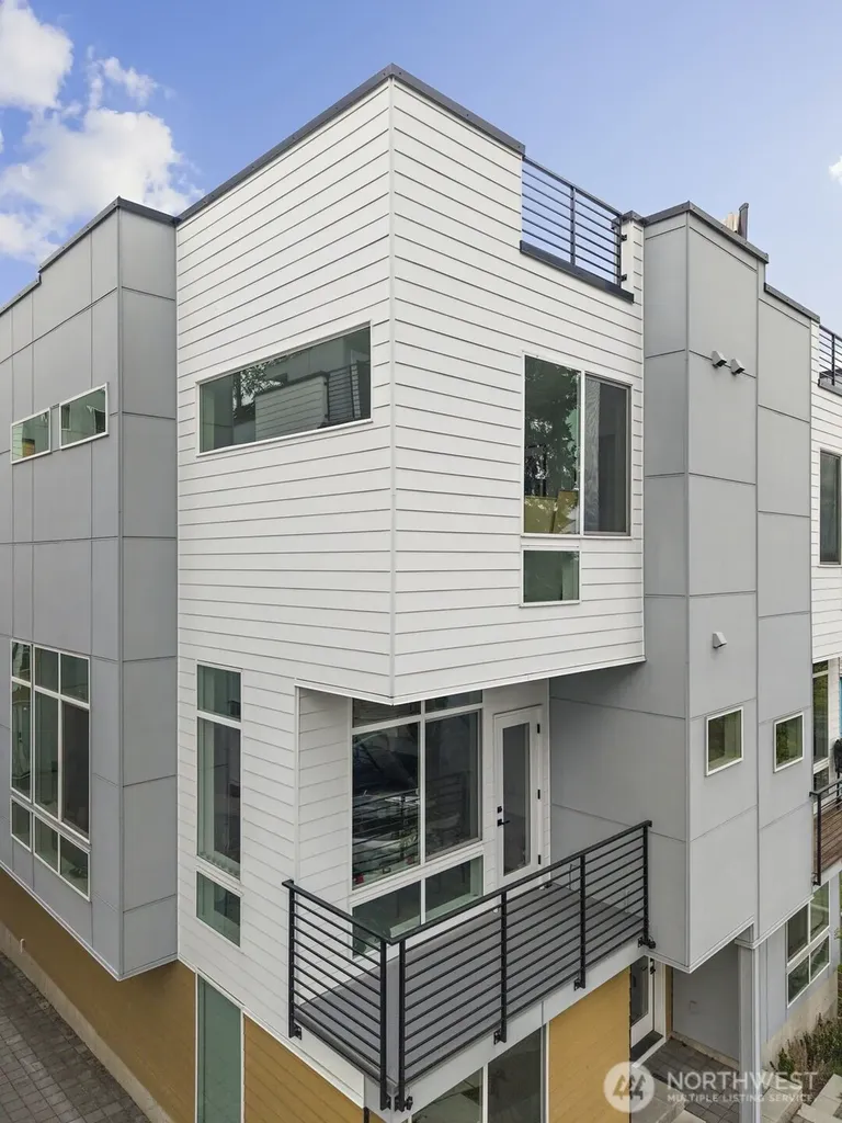 902 86th Street Seattle WA 98103