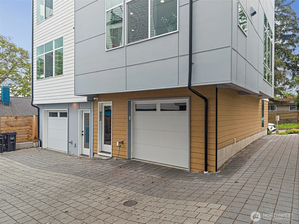 902 86th Street Seattle WA 98103