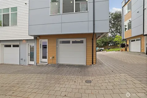902 86th Street Seattle WA 98103