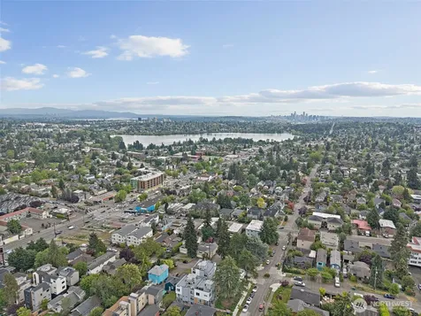 902 86th Street Seattle WA 98103