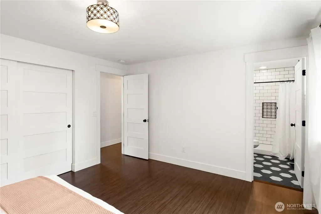 8105 Spur Court NW Bremerton WA 98311