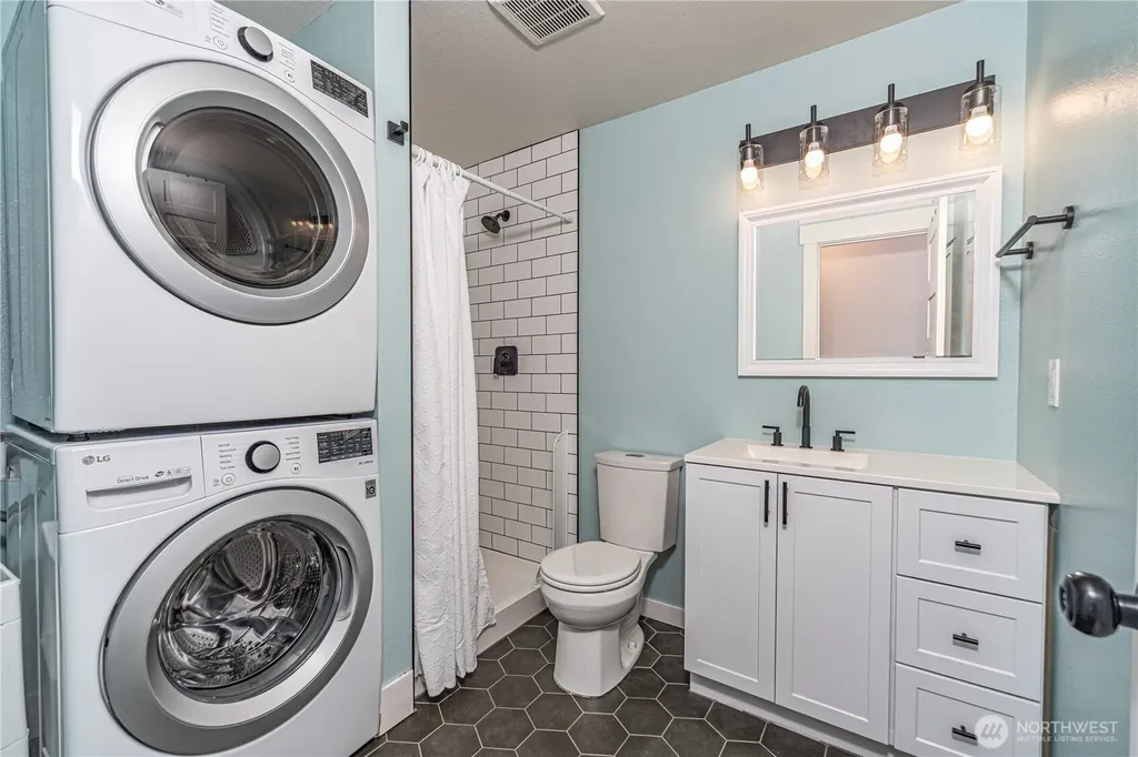 8105 Spur Court NW Bremerton WA 98311