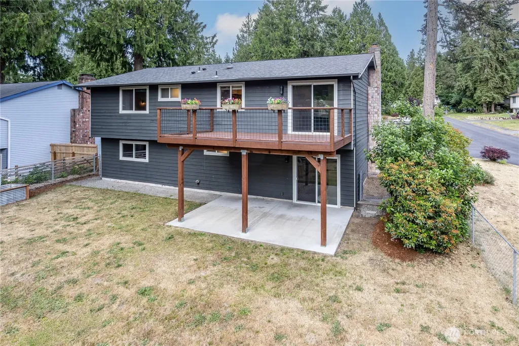 8105 Spur Court NW Bremerton WA 98311