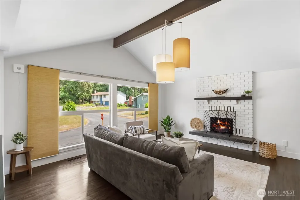 8105 Spur Court NW Bremerton WA 98311