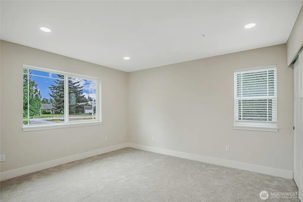 1402 E 51st Street Tacoma WA 98404