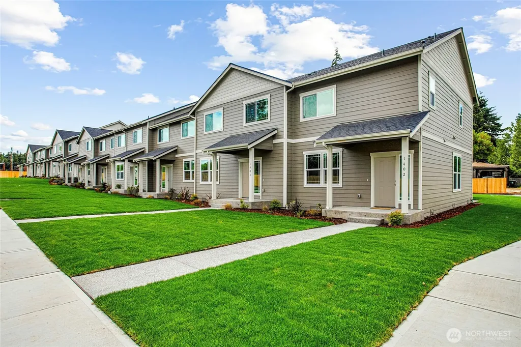 1402 E 51st Street Tacoma WA 98404