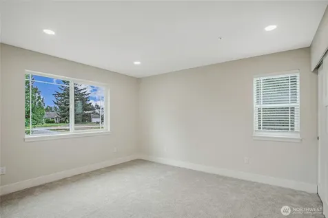 1402 E 51st Street Tacoma WA 98404