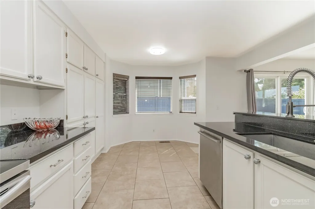 11703 SE 229th Place Kent WA 98031