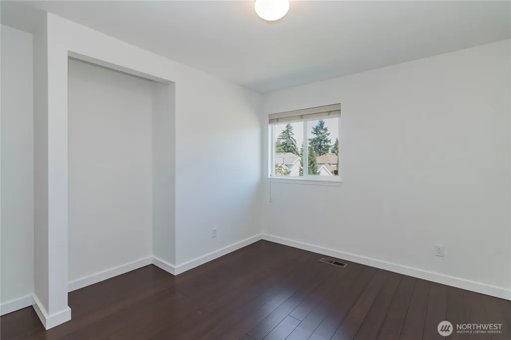 11703 SE 229th Place Kent WA 98031