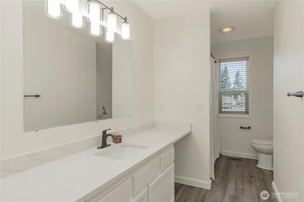 11703 SE 229th Place Kent WA 98031