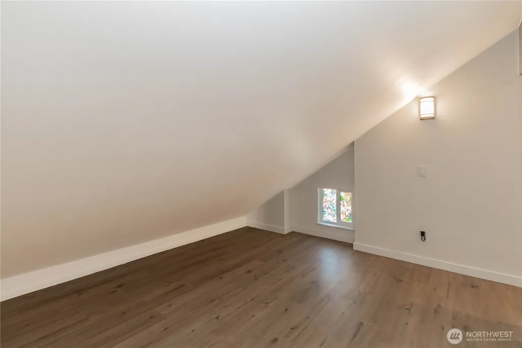 11703 SE 229th Place Kent WA 98031