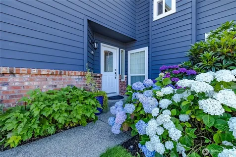 11703 SE 229th Place Kent WA 98031