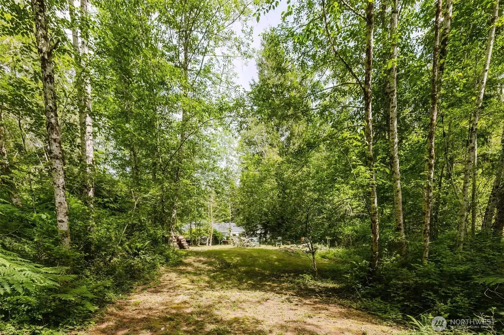 18713 NW Hintzville Road Seabeck WA 98380