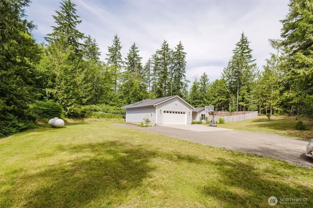 18713 NW Hintzville Road Seabeck WA 98380