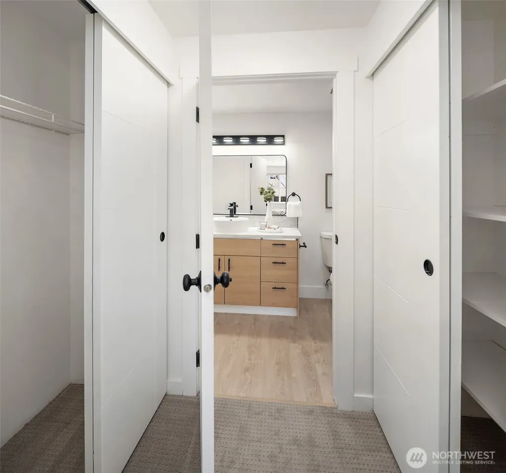 949 Aberdeen Avenue NE Renton WA 98056