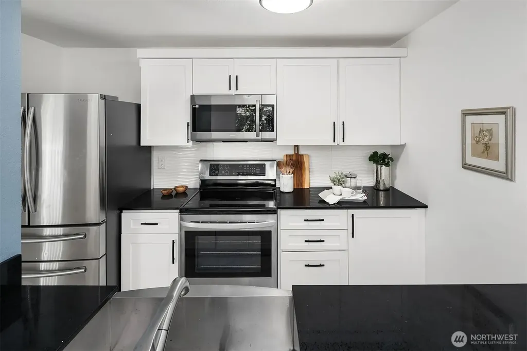 949 Aberdeen Avenue NE Renton WA 98056