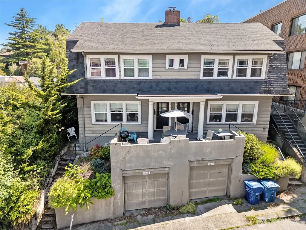1010 Bellevue Court E Seattle WA 98102
