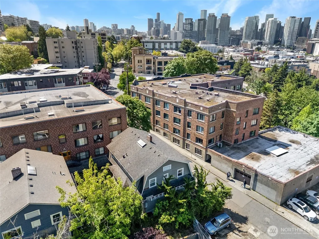 1010 Bellevue Court E Seattle WA 98102