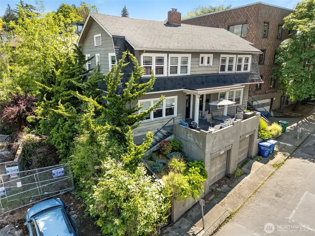 1010 Bellevue Court E Seattle WA 98102