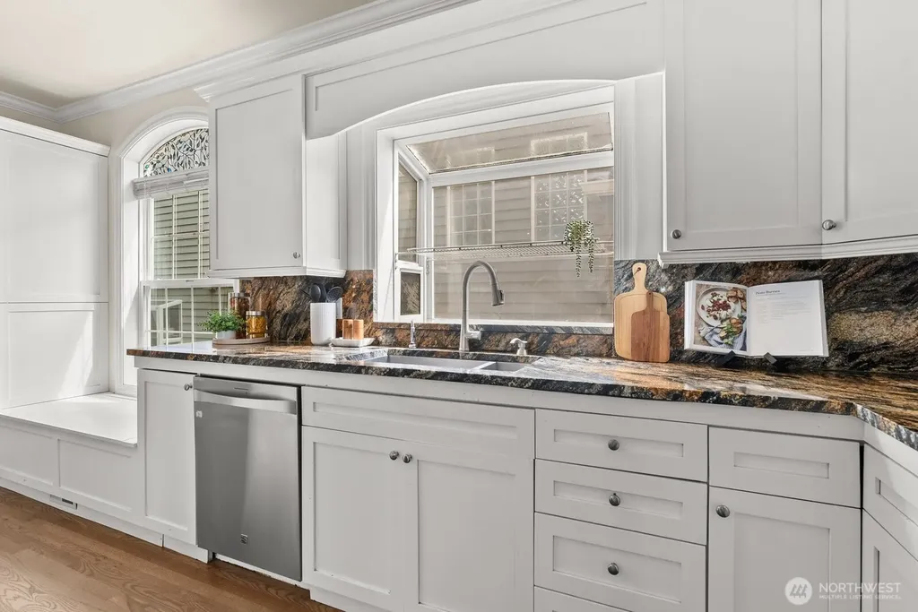 1542 E Sammamish Parkway NE Sammamish WA 98074