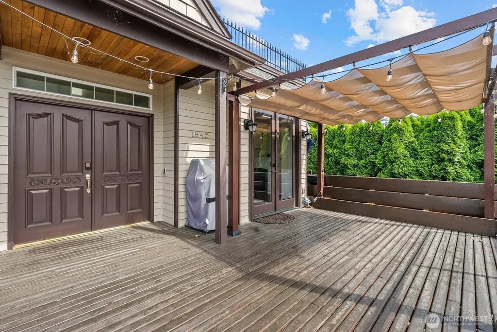 1542 E Sammamish Parkway NE Sammamish WA 98074