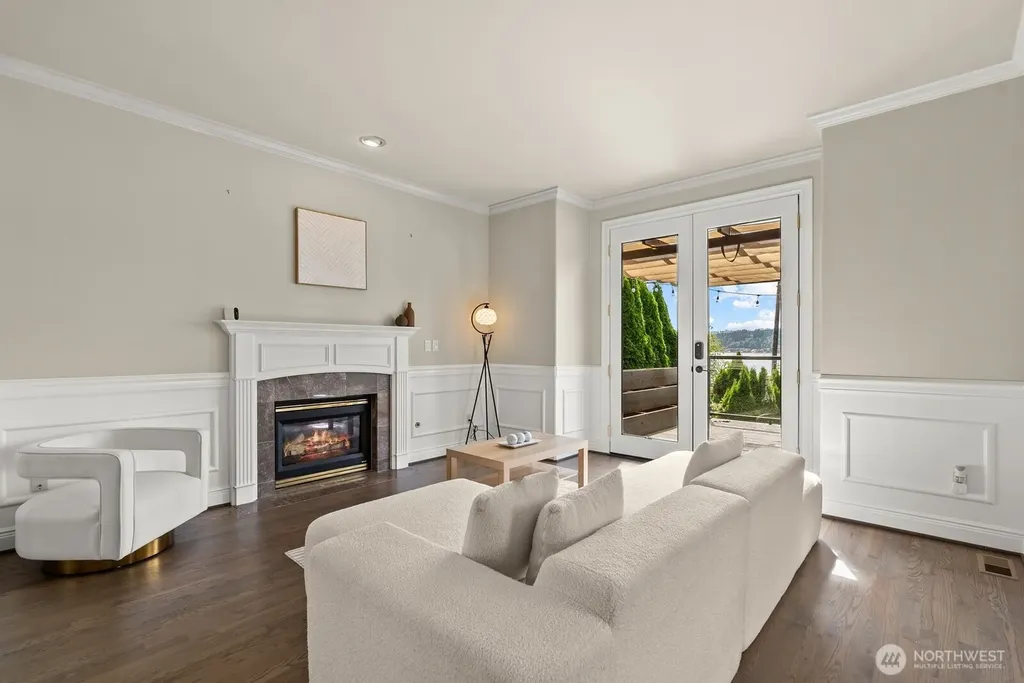 1542 E Sammamish Parkway NE Sammamish WA 98074